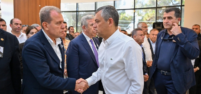  BAŞKAN SEÇER, FERDİ ZEYREK’İN MANİSA’DAKİ CENAZE TÖRENİNE KATILDI...