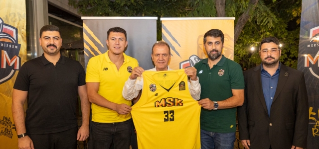   BAŞKAN SEÇER, MSK ERKEK BASKETBOL TAKIMI İLE BİR ARAYA GELDİ...