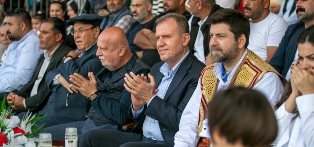 BAŞKAN SEÇER, TARSUS BELEDİYESİ’NİN ‘HIDIRELLEZ MOLLA KERİM KARAKUCAK GÜREŞLERİ’Nİ İZLEDİ...