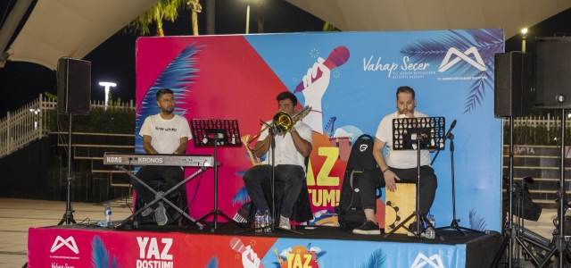 BÜYÜKŞEHİR’İN KONSERLERİ İLE AKDENİZ DAHA ROMANTİK...
