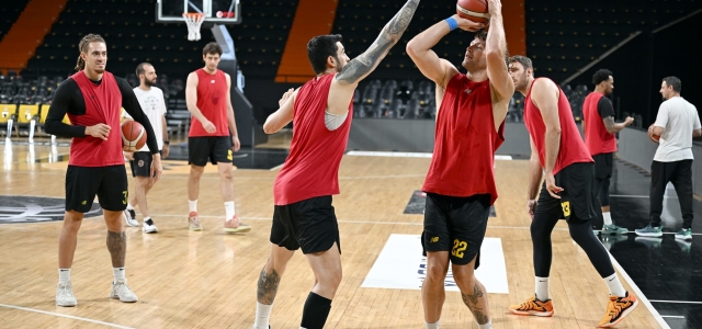  CARETTALAR, ANADOLU EFES’E HAZIRLANIYOR...