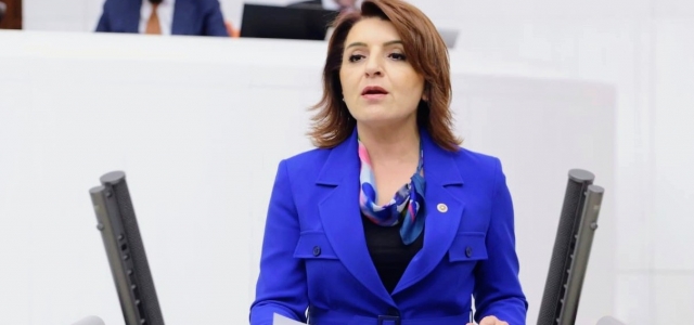 CHP’Lİ KIŞ’TAN MÜFREDAT ELEŞTİRİSİ...