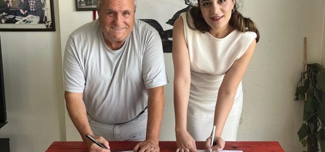 Gazetecilerin diş sağlığı SMDent’e emanet...