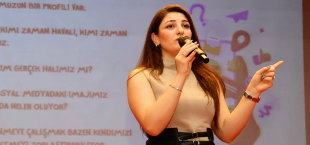 GENÇLERE DİJİTAL DÜNYADA SEMİNERİ...