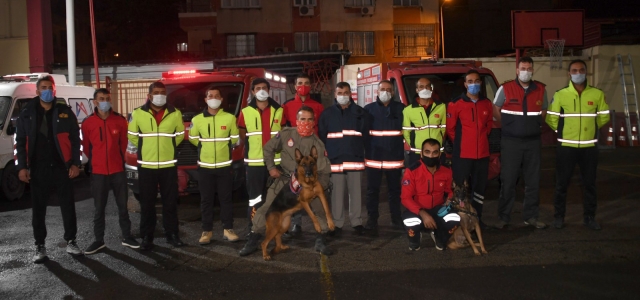 İzmir’e Destek İçin Giden Arama Kurtarma Ekipleri Mersin’e Döndü