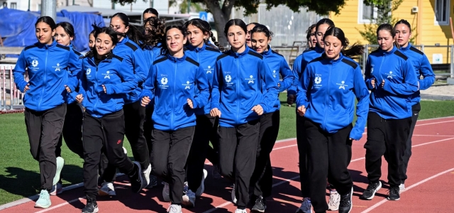 KIR ÇİÇEKLERİ GÖZÜNÜ OLİMPİYATLARA DİKTİ!