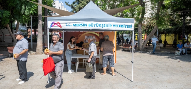   MERSİN BÜYÜKŞEHİR, 15 BİN KANDİL SİMİDİ DAĞITTI...
