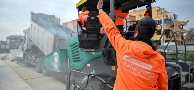 MERSİN BÜYÜKŞEHİR KAZANLI KAZANLI HÜRRİYET MAHALLESİ’NDE YOL ÇALIŞMALARINI SÜDÜRÜYOR...