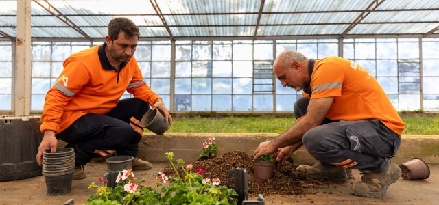 MERSİN BÜYÜKŞEHİR, KOMPOST ÜRETİMİ İLE HEM DOĞAYI HEM ÇEVREYİ KORUYOR...
