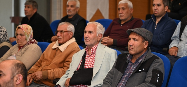 MERSİN BÜYÜKŞEHİR’DEN AYDINCIKLI ÇİFTÇİLERE BİLİNÇLENDİRME EĞİTİMİ...