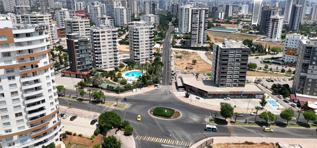   MERSİN BÜYÜKŞEHİR’DEN FUAT MOREL MAHALLESİ’NDE YOL ÇALIŞMASI...