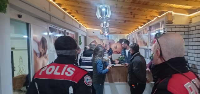 Mersin Emniyeti'nden Eş Zamanlı Kapsamlı Mekan Denetimi...