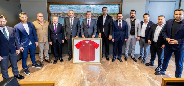 MERSİN İDMAN YURDU YÖNETİM KURULU’DAN BAŞKAN SEÇER’E ZİYARET...