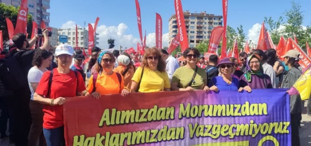  Mersin’in 1 Mayıs’ı coşkulu geçti...