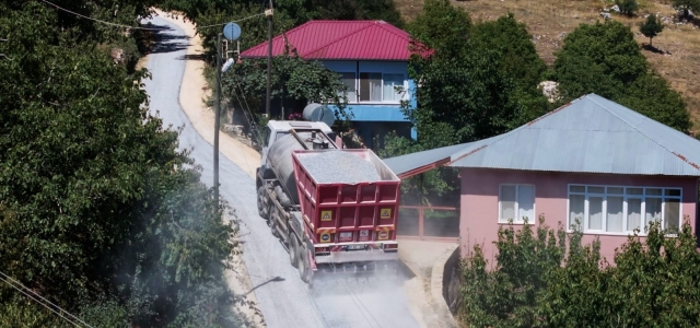   MESKİ’DEN MEZİTLİ KIRSALINDA YOL AĞI ÇALIŞMASI...
