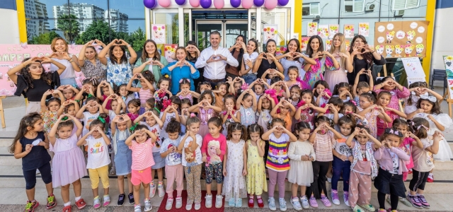 MEZİTLİ BELEDİYESİ’NİN KREŞLERİNDE ÇOCUKLAR HEM ÖĞRENİYOR HEM SOSYALLEŞİYOR...