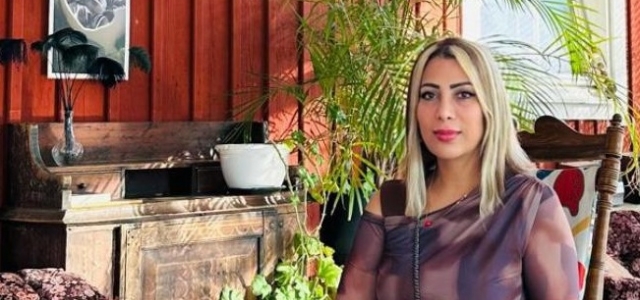  Münevver Nehir Aslan, “Meşru Zamanlar” la  geçmişe uzanıyor...