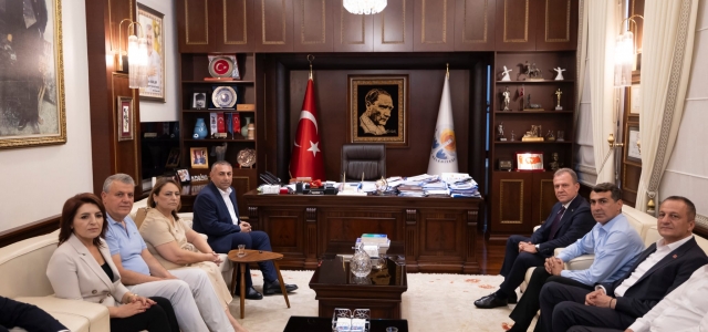   SEÇER’DEN ADANA BÜYÜKŞEHİR BELEDİYESİ’NE ZİYARET...