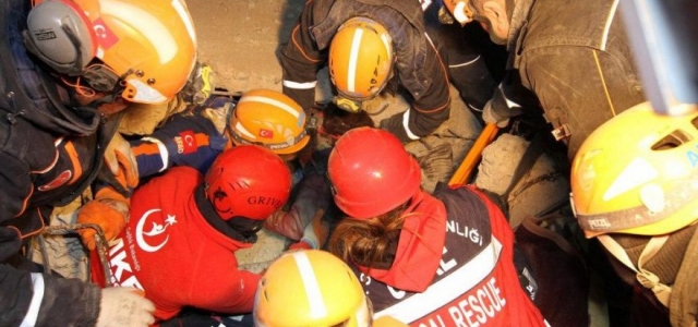 Son dakika… Elazığ depremi: AFAD son bilgileri verdi! Maalesef ölü sayısı artıyor