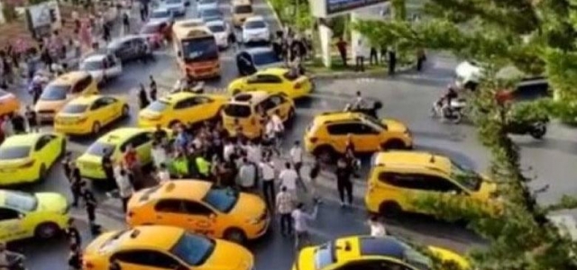 Taksicilerden Protesto “DAYANACAK GÜCÜMÜZ KALMADI!”