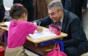 VALİ TOROS, İLKÖĞRETİM HAFTASI KUTLAMA PROGRAMINDA...