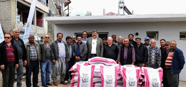 TOROSLAR BELEDİYESİ’NDEN ÇİFTÇİLERE TOHUMU DESTEĞİ...