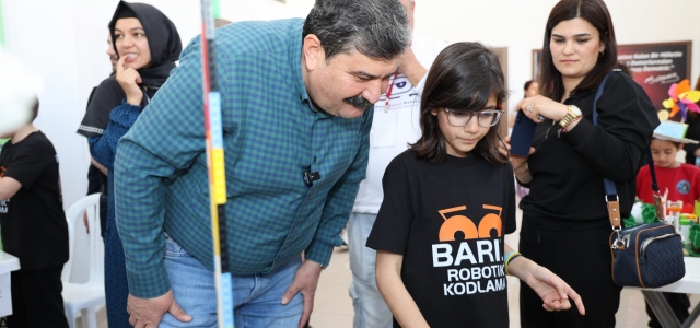 TOROSLAR BELEDİYESİ’NİN ÖNCÜLÜĞÜNDE ROBOTİK YARIŞMA DÜZENLENDİ...