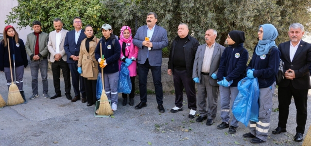TOROSLAR BELEDİYESİ’NİN TEMİZLİK KAMPANYASI ÇAVUŞLU’DAYDI...
