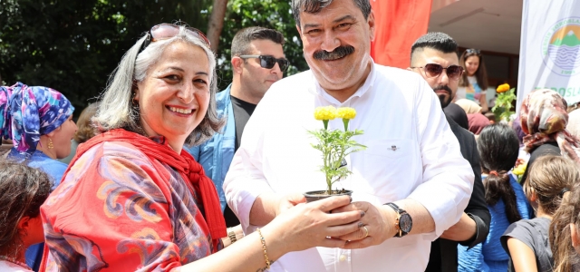  TOROSLAR’DA ANNELER GÜNÜ KUTLAMASI...