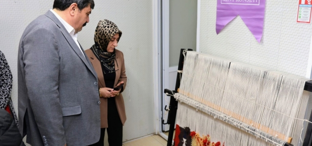TOROSLAR’DA ATIK MALZEMELER, EKONOMİK DEĞERİ OLAN ÜRÜNLERE DÖNÜŞTÜRÜLÜYOR...