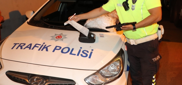 Trafik denetimleri aralıksız sürüyor...