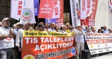  Kamu emekçileri sözleşme ve grevli sendika hakkı istiyor...