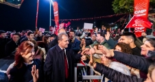 İmamoğlu'na destek mitingiine yoğun ilgi...