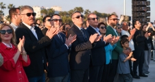  Vali Toros, Türk Yıldızları’nın gösterisini izledi...