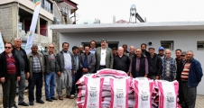 TOROSLAR BELEDİYESİ’NDEN ÇİFTÇİLERE TOHUMU DESTEĞİ...