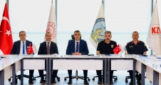  VALİ TOROS, ÇUKUROVA ULUSLARARASI HAVALİMANI DEĞERLENDİRME VE KOORDİNASYON TOPLANTISINDA...