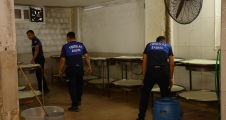  TOROSLAR ZABITASI, KAÇAK VE SAĞLIKSIZ SÜT ÜRÜNLERİ İMALATHANESİNİ MÜHÜRLEDİ...