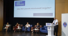  Yenişehir Belediyesi’nin çocuk sağlığı panelleri devam ediyor...