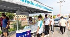  MERSİN BÜYÜKŞEHİR, LGS’YE GİREN ÖĞRENCİLERİ SINAV GÜNÜ DE YANINDAYDI...