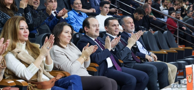 VALİ PEHLİVAN’DAN, AVRUPA LİGİNDE MÜCADELE EDEN ÇUKUROVA BASKETBOL KULÜBÜ’NE DESTEK...