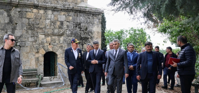 Vali Toros Camili Mahallesi’ni gezdi...