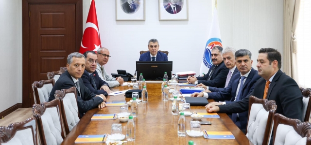   VALİ TOROS, DEĞERLENDİRME VE KOORDİNASYON TOPLANTISINDA...