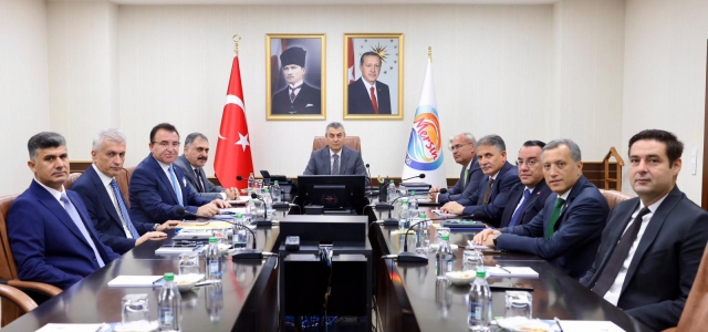  VALİ TOROS DEĞERLENDİRME VE KOORDİNASYON TOPLANTISINDA...