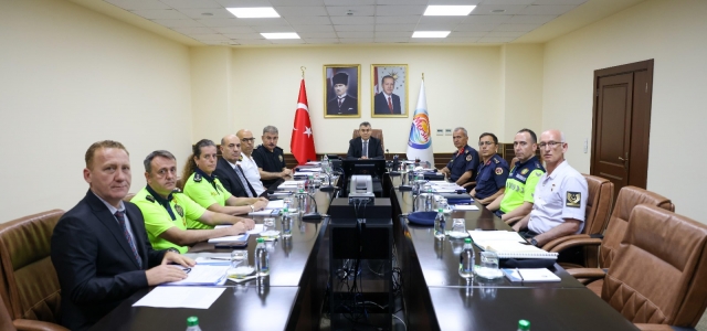   VALİ TOROS, GÜVENLİK VE ASAYİŞ DEĞERLENDİRME TOPLANTISI’NDA...