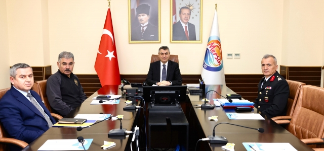 Vali Toros, VKS toplantısına katıldı...