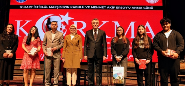 VALİ TOROS’UN KATILIMIYLA, “12 MART İSTİKLAL MARŞIMIZIN KABULÜ VE MEHMET AKİF ERSOY’U ANMA GÜNÜ” PROGRAMI GERÇEKLEŞTİRİLDİ...