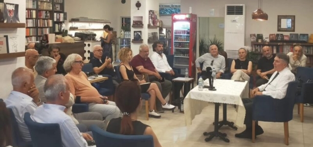 Yazar Ercan Güneş’in imza günü yoğun ilgi gördü			