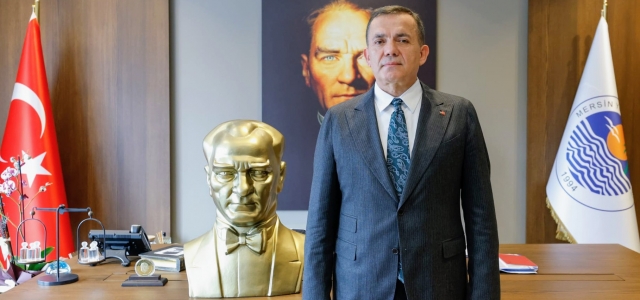 Yenişehir Belediyesi Fransa’da çalınan Atatürk büstünün yerine yenisini gönderdi...
